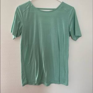 sea green columbia active tshirt